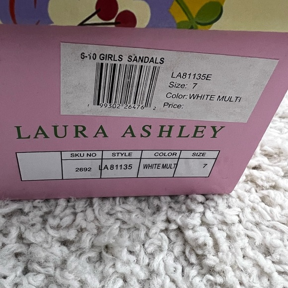 LAURA ASHLEY LITTLE GIRLS SIZE 7 SANDAL NIB - Picture 3 of 9